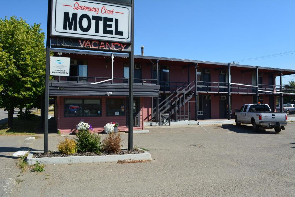 Queensway Court Motel Prince George Exterior foto